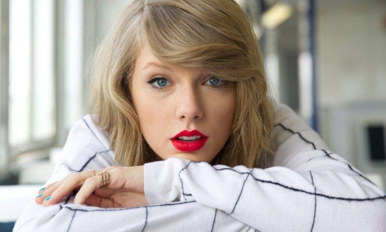 Taylor Swift Donates $13,000