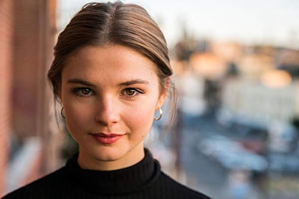 stefanie scott birthday 2020