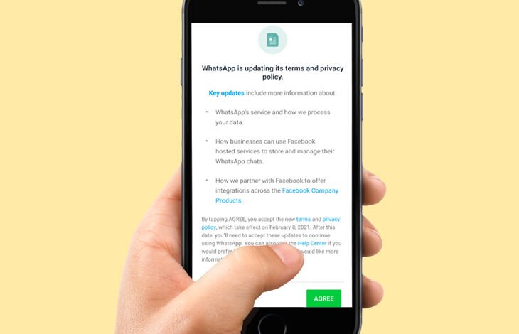 WhatsApp sharing data to facebook