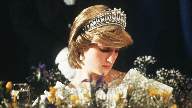 Diana and Charles engagement ring dispute, now the most famous ring in the world