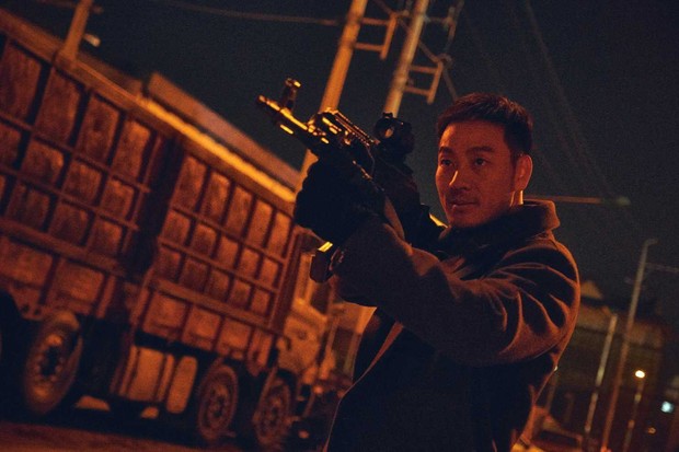 Park Hae Soo plays the villain in the Netflix original movie 